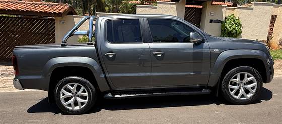 VOLKSWAGEN AMAROK 2.0 HIGHLINE 4X4 CD 16V TURBO INTERCOOLER DIESEL 4P AUTOMÁTICO